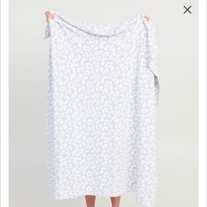 Grey Leopard Dreamy Blanket